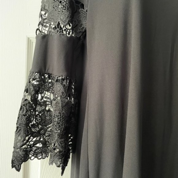 Alfani Lace Bell Sleeve Dress New, Never Worn NWT - Picture 4 of 6